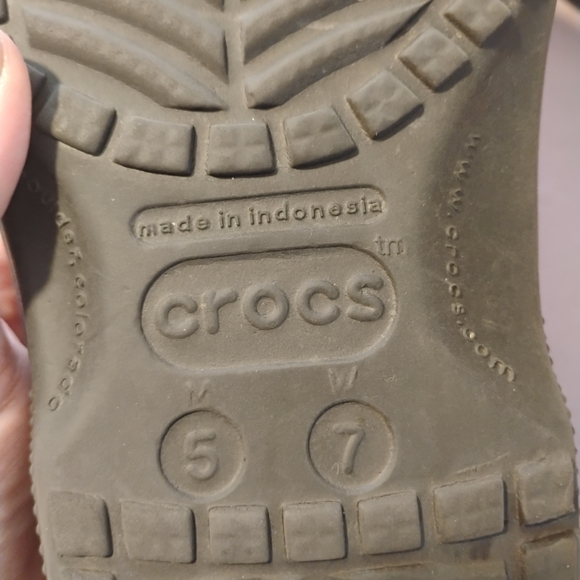 Women's Black Croc Slip-On Shoes with Fun Charms - Picture 4 of 6